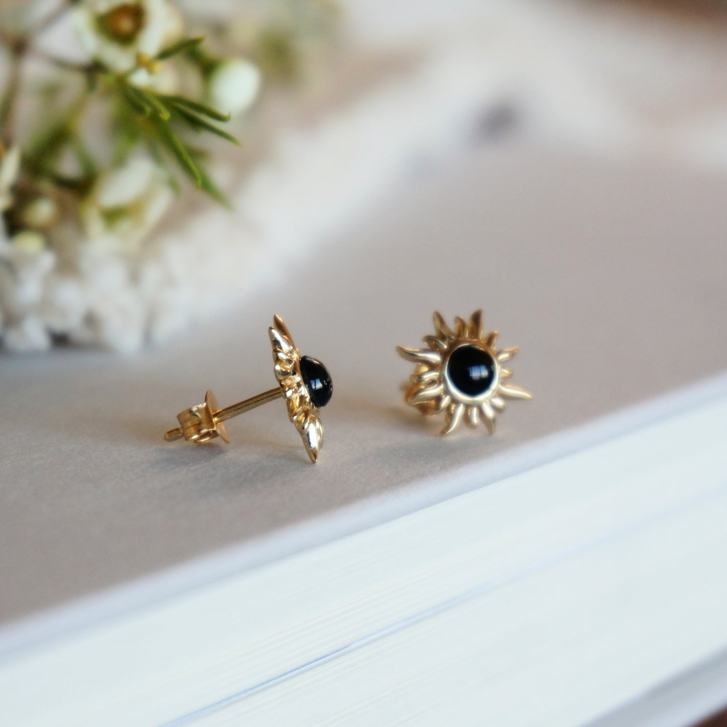 18k Gold Sunburst Earrings - Onyx